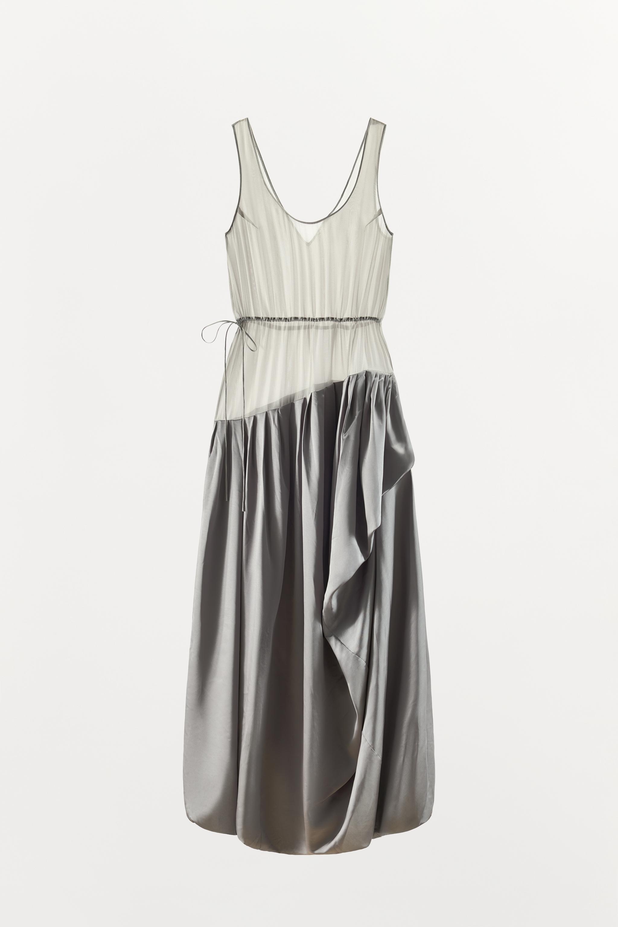 ROBE LONGUE BIMATIÈRE DRAPÉE À VOLUME